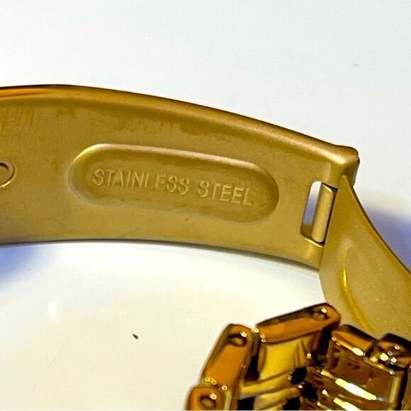 Tommy hilfiger silver Dial Women's Bracelet Wrist Watch Water Resistance Quartz - Picture 4 of 10